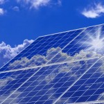 solar-panels-in-sun-with-blue-sky